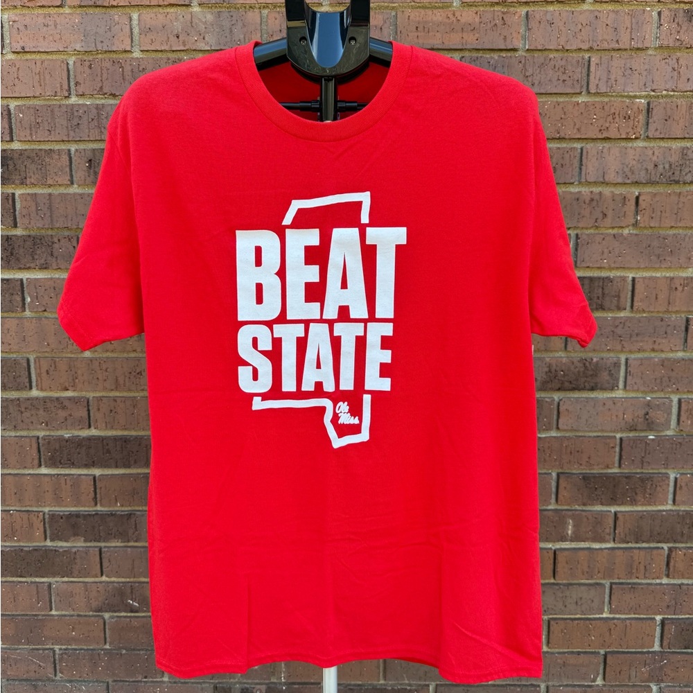 Ole Miss Rebels Red Short Sleeve “Beat State” Egg Bowl T Shirt Size Large New
